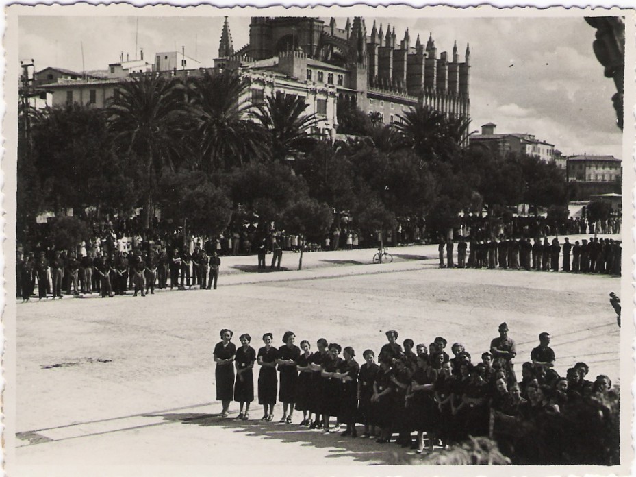 La Sección Femenina de Falange Española de las J.O.N.S. (II)